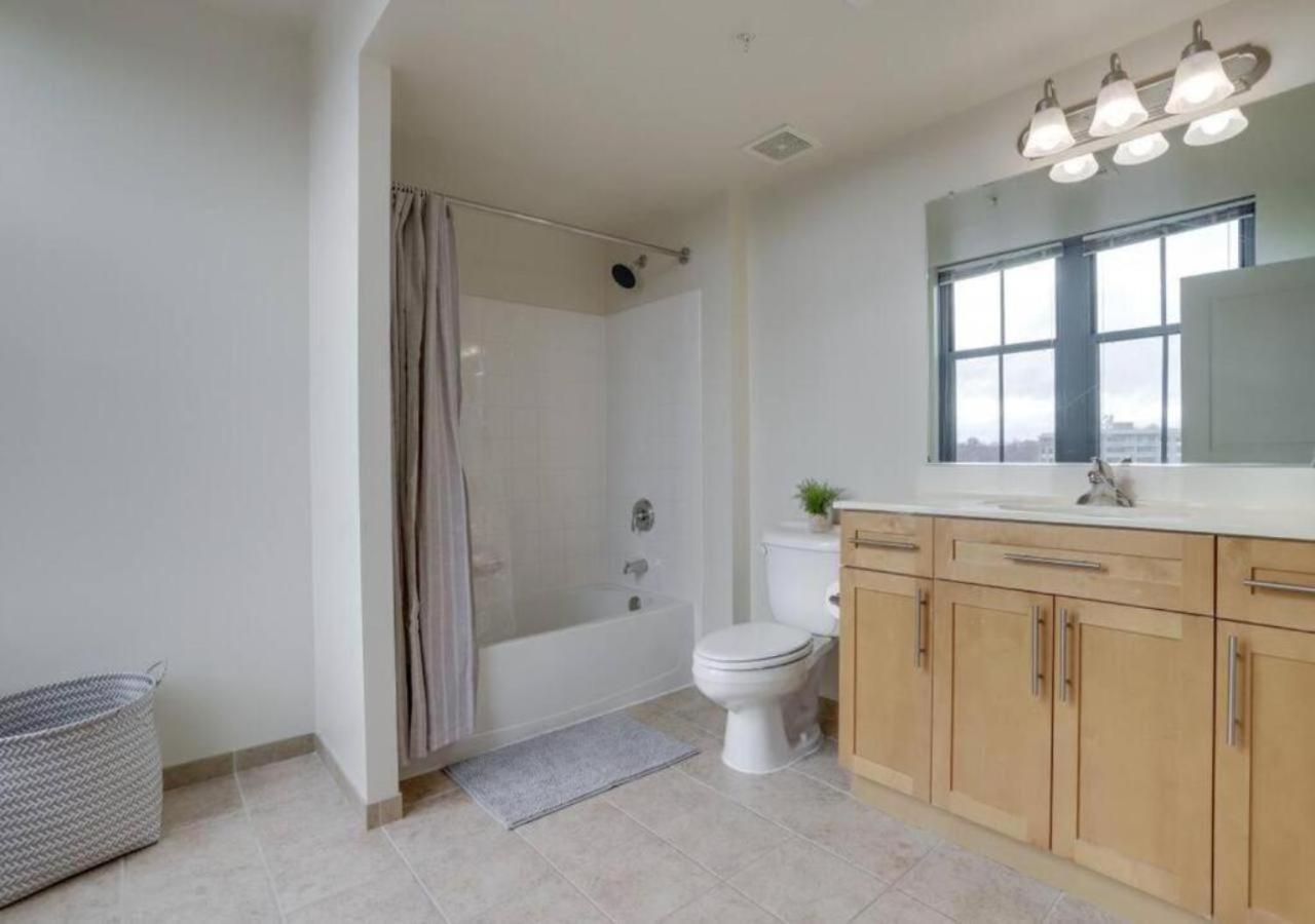 Splendid 2 Bedroom Condo At Pentagon City Arlington Zewnętrze zdjęcie